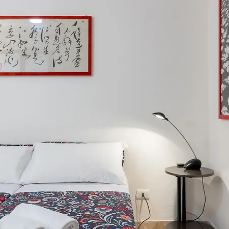 Guesthost - Bright And Modern X4 *